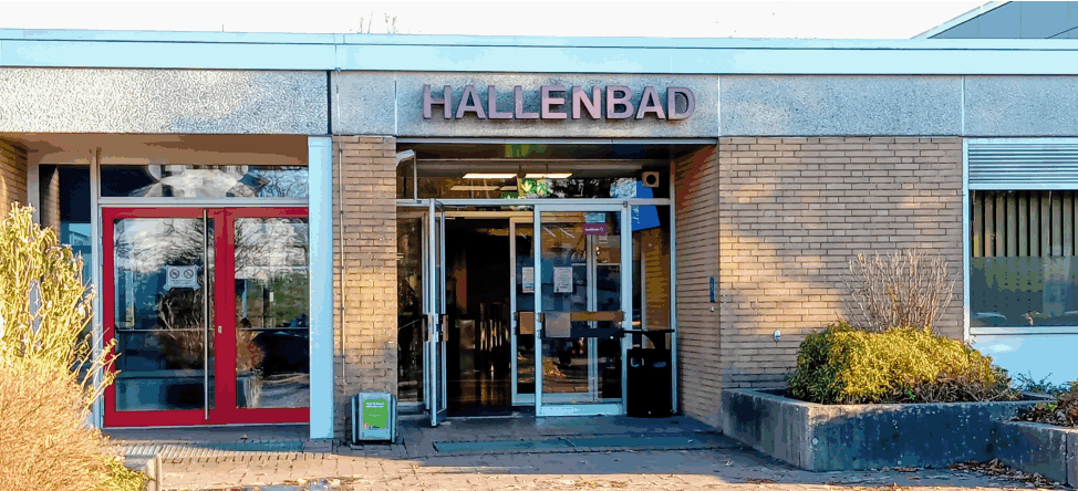 Eingangsbereich des Hallenbads Varel – kommunale Sport- und Freizeiteinrichtung