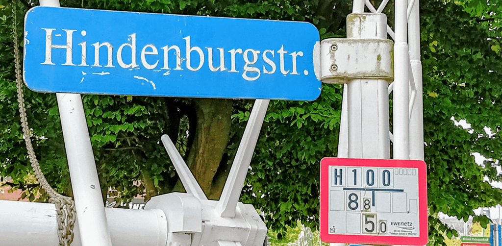 straßenschild hindenburgstraße varel